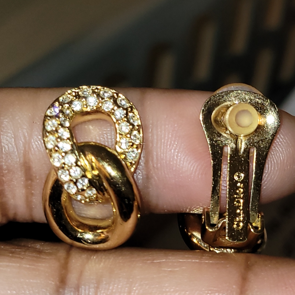 Vintage Christian Dior Gold Plated Crystal Chain Link Hoop Earrings - Picture 5 of 5